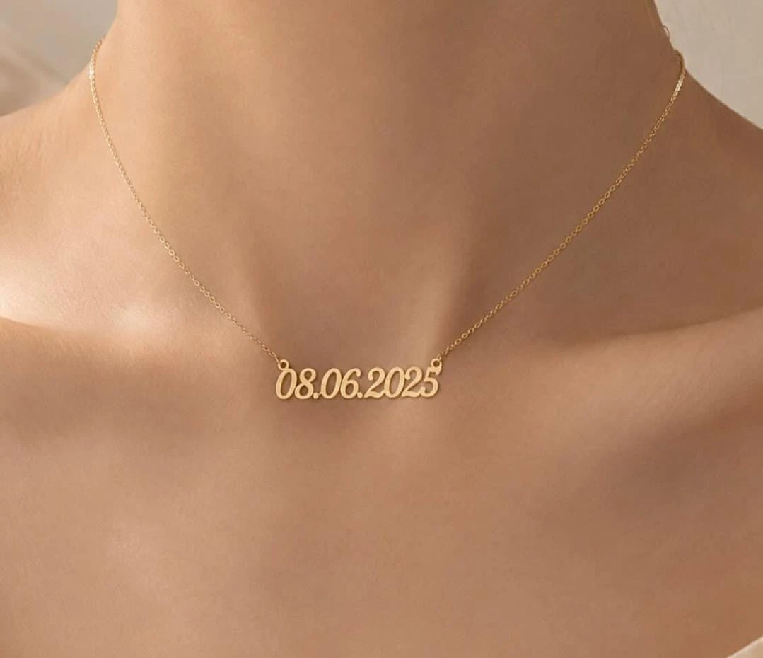 Date Necklace